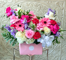 Load image into Gallery viewer, Floret Flower Box