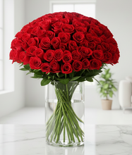 Load image into Gallery viewer, 100 Red Roses
