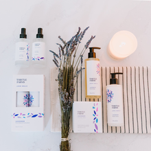 Załaduj obraz do przeglądarki galerii, Lavender Moisturizing Hand Soap and Lotion Set
