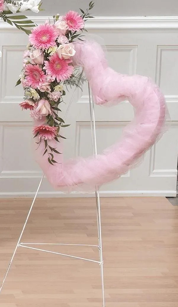 Open Heart Standing  Spray CTT59-13