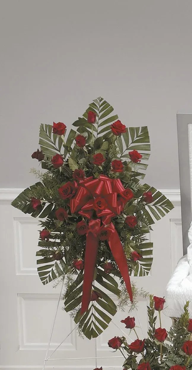 Red Rose Standing Spray CTT18-11